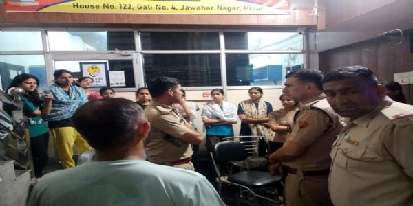 हिसार में स्वतंत्रता दिवस को लेकर पुलिस अलर्ट, पीजी में रहने वालों के रिकॉर्ड और सुरक्षा इंतजामों की हुई सख्त जांच