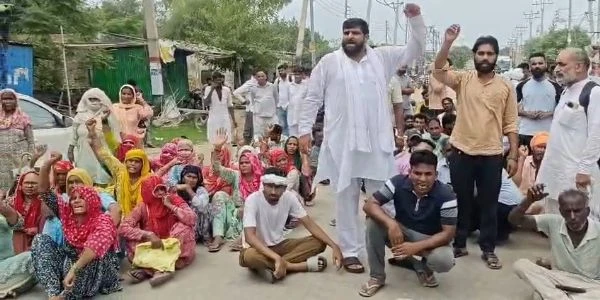 कैथल में छात्रा से छेड़छाड़ पर भड़के ग्रामीणों ने करनाल-पटियाला मार्ग पर लगाया जाम
