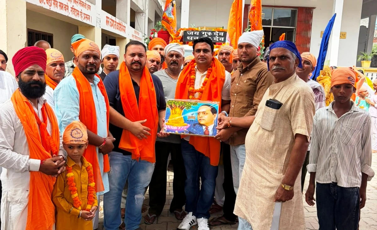 लाडवा के संत गुरु रविदास मंदिर में जिला पार्षद जसबीर पंजेटा का भव्य स्वागत, कहा- समाज की एकता ही सबसे बड़ी ताकत