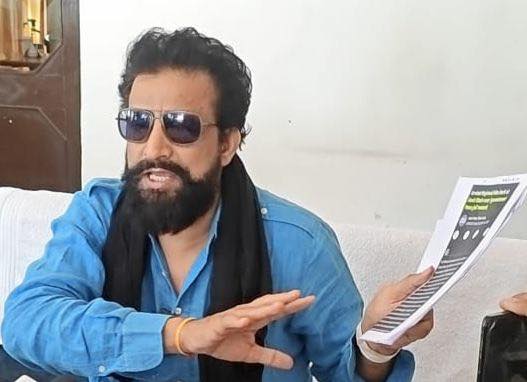 नवीन जयहिंद के आरोपों से सियासी घमासान केजरीवाल और AAP पर उठे गंभीर सवाल