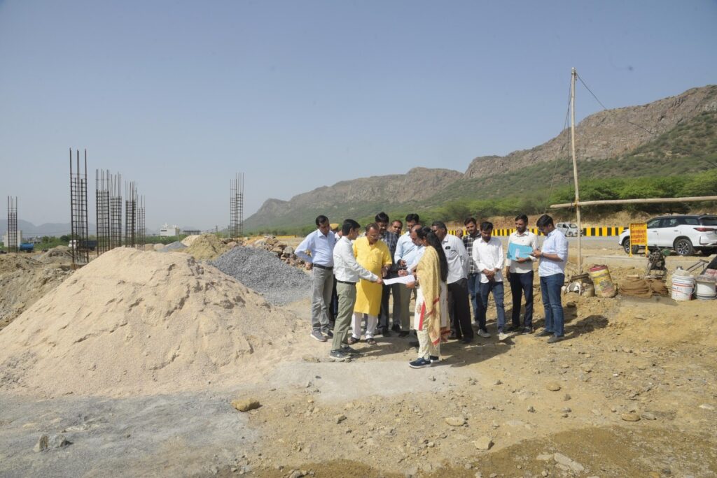 अजमेर के विकास का नया अध्याय, मल्टीपर्पज स्टेडियम और कन्वेंशन सेन्टर विधानसभा अध्यक्ष श्री वासुदेव देवनानी ने किया अवलोकन काम को गति देने के निर्देश