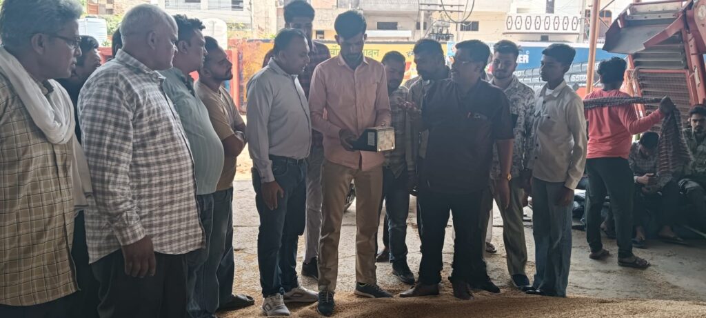 जाखल में गेहूं खरीद शुरू न होने पर किसानों का विरोध