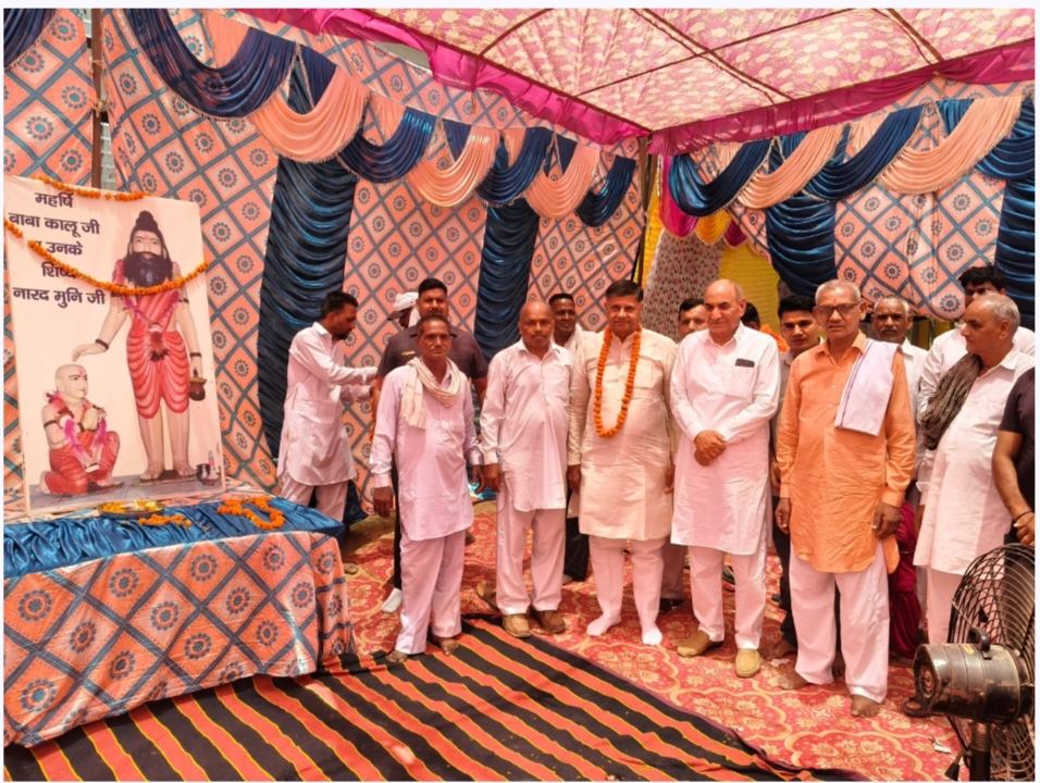 गांव मथाना में श्रद्धा, उत्साह और सामाजिक एकता के साथ मनाई गई महर्षि कश्यप जयंती जयंती समाज को जोड़ने और नई पीढ़ी को संस्कृति से परिचित कराने का माध्यम है। कार्यक्रम में समाज के अनेक गणमान्य लोग उपस्थित रहे और अंत में सामाजिक एकता व भाईचारे को मजबूत करने का संकल्प लिया गया।