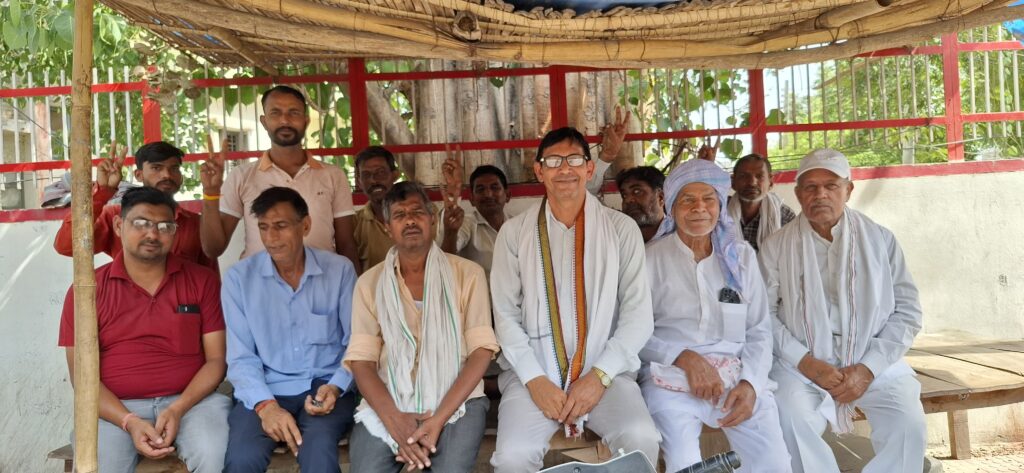इस अवसर पर ड्राइवर धर्मवीर,पवन कुमार,कमल, ओम प्रकाश,थावर सिंह ,प्रेम प्रकाश,रोहतास, कालूराम आदि ने भी अपने विचार रखें ।