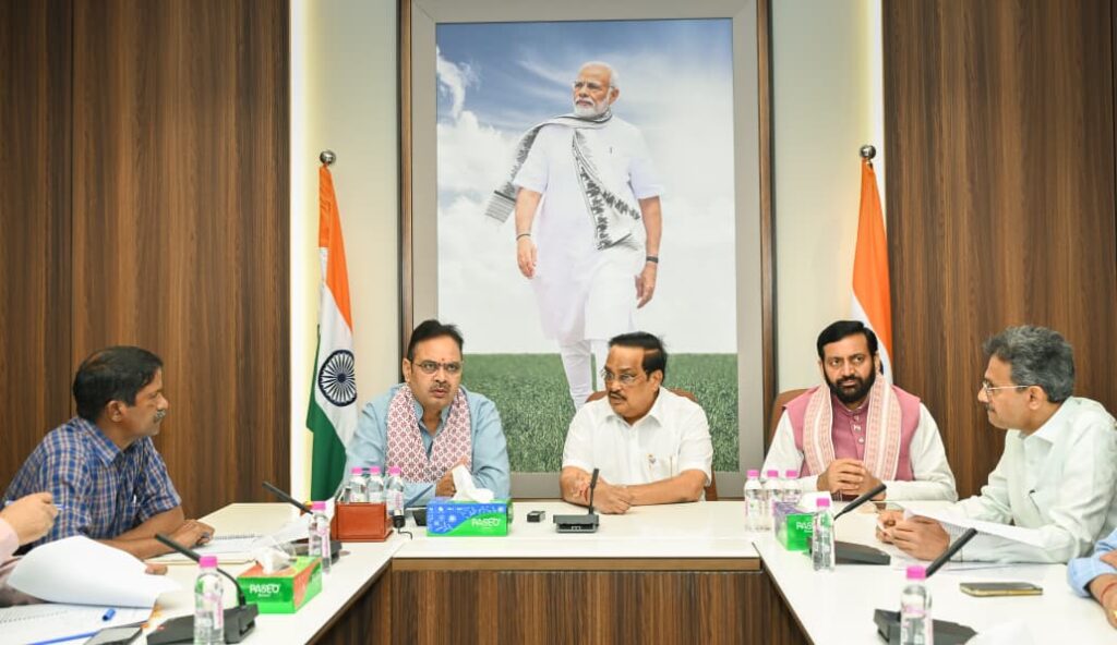 भजनलाल शर्मा ने केंद्रीय जल शक्ति मंत्री सी आर पाटिल एवं हरियाणा के मुख्यमंत्री नायब सिंह सैनी से की मुलाकात
