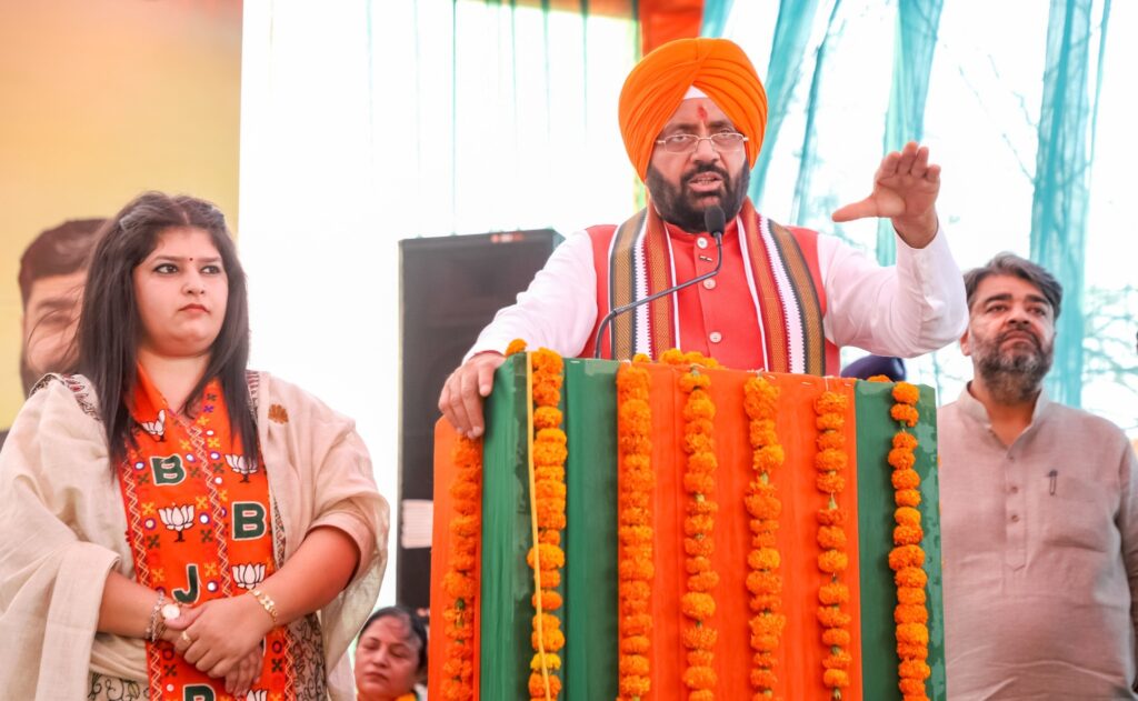 विदेश में कोई हरियाणवी मरता है तो शव लाने का खर्च हरियाणा सरकार देगी ,,लेकिन उनका जो वैध वीजा लेकर गए थे