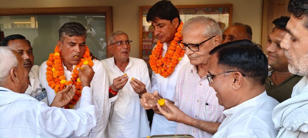 नरवाना में कांग्रेस संगठन को मिली नई मजबूती, सुरेंद्र नैन और देवेंद्र सिंह मंटा बने ब्लॉक अध्यक्ष नरवाना में कांग्रेस संगठन को मिली नई मजबूती, सुरेंद्र नैन और देवेंद्र सिंह मंटा बने ब्लॉक अध्यक्ष