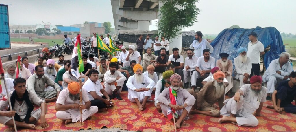 जाखल रेलवे ओवरब्रिज निर्माण में देरी पर फूटा गुस्सा 6 अगस्त को हाईवे जाम की चेतावनी जाखल रेलवे ओवरब्रिज निर्माण में देरी पर फूटा गुस्सा 6 अगस्त को हाईवे जाम की चेतावनी