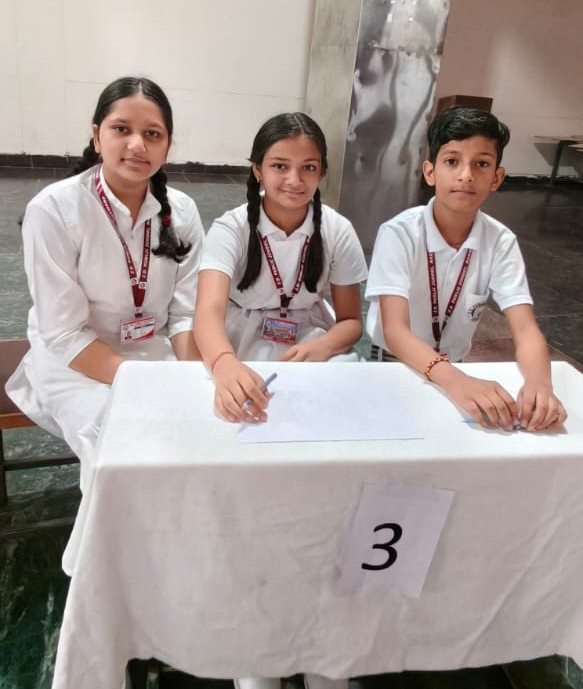 एसडी पब्लिक स्कूल नरवाना में क्विज़ प्रतियोगिता का सफल आयोजन, टीम नंबर 3 बनी विजेता नरवाना : एसडी पब्लिक स्कूल में क्विज़ प्रतियोगिता में प्रथम रही टीम नम्बरर तीन