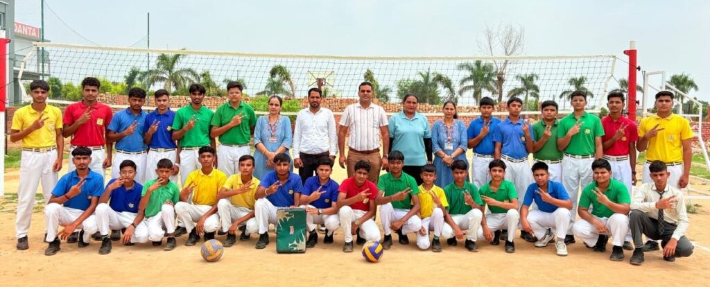 नरवाना : जिला स्तरीय खेलों में शानदार प्रदर्शन करने वाले वेदांता स्कूल के खिलाडी