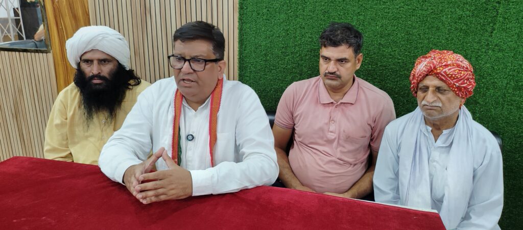 परिषद चेयरमैन और वाइस चेयरमैन के झगड़े में विधायक बिमला की बल्ले बल्ले- सुधीर चौधरी