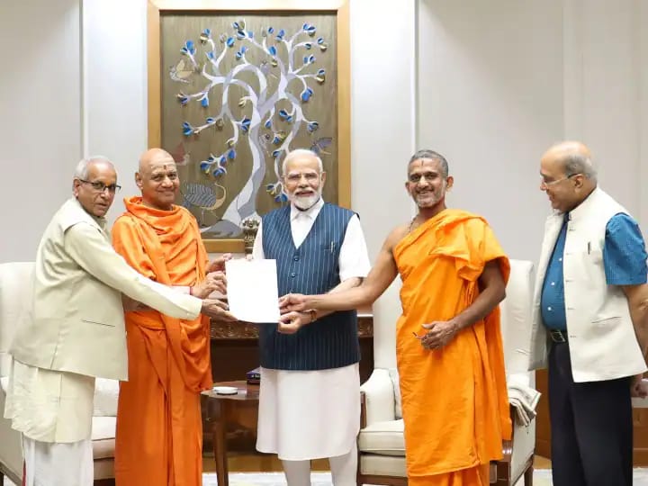 इन खूबियों में एक नयी योग्यता जोड़ती है और वह है ढीठ होने की विशेषता : स्वाभाविक भी है,