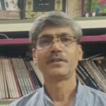 आलेख : मुकुल सरल