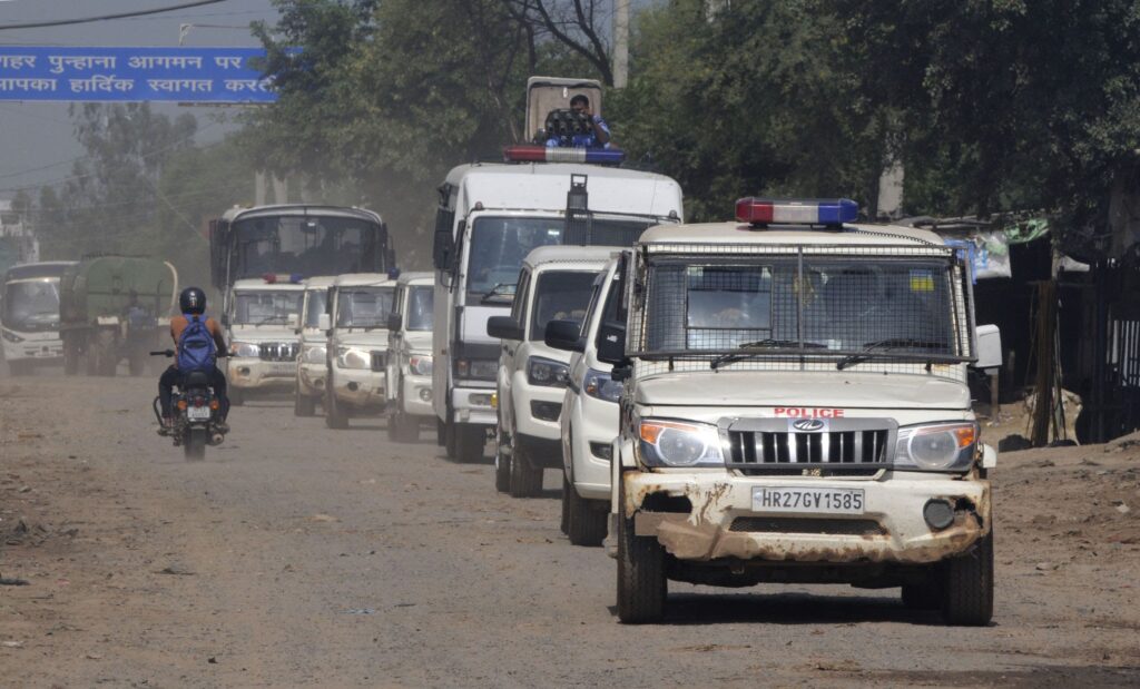 सुरक्षा ग्रिड: 2023 दंगे के बाद रैपिड एक्शन फोर्स की तैनाती. Source: Hindustan Times / Hindustan Times via Getty Images