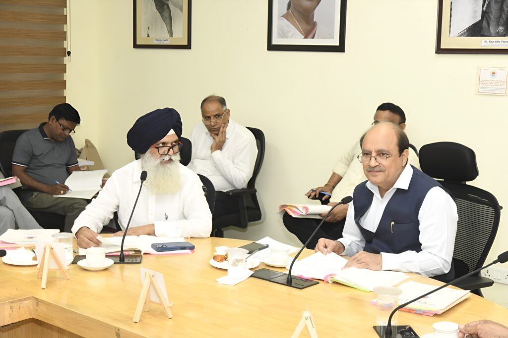 कुरुक्षेत्र विश्वविद्यालय कार्यकारी परिषद की बैठक: NEP-2020, पदोन्नति और मानदेय वृद्धि समेत 40 एजेंडों पर लगी मुहर कार्यकारी-परिषद-की-बैठक