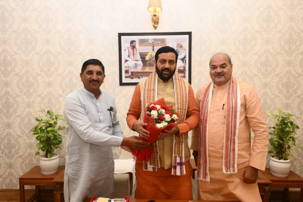 BJP प्रदेश उपाध्यक्ष बनते ही विधायक लक्ष्मण सिंह यादव ने शीर्ष नेतृत्व का जताया आभार 93a711313e10